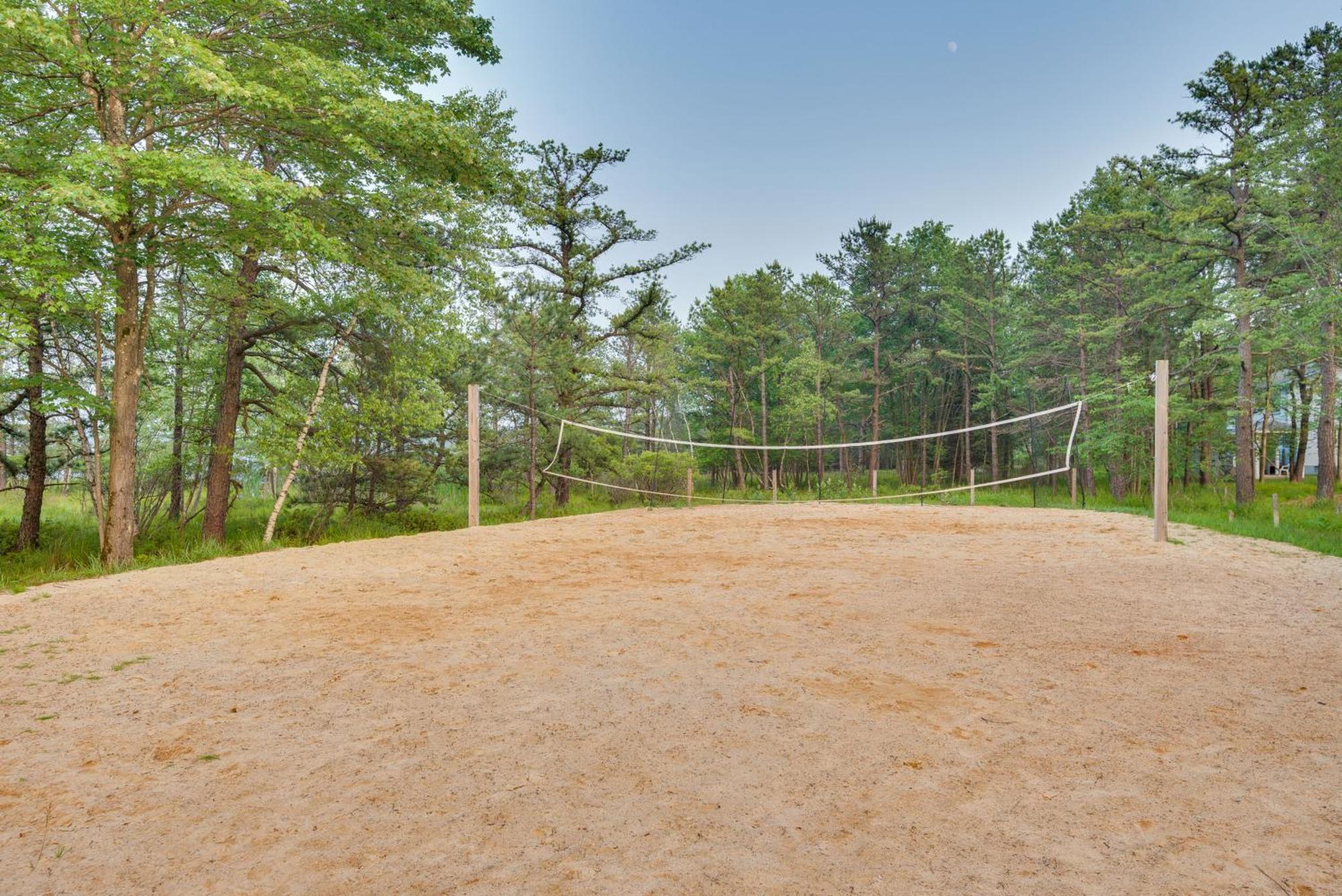 Charming Poconos With Pool And Access! Albrightsville