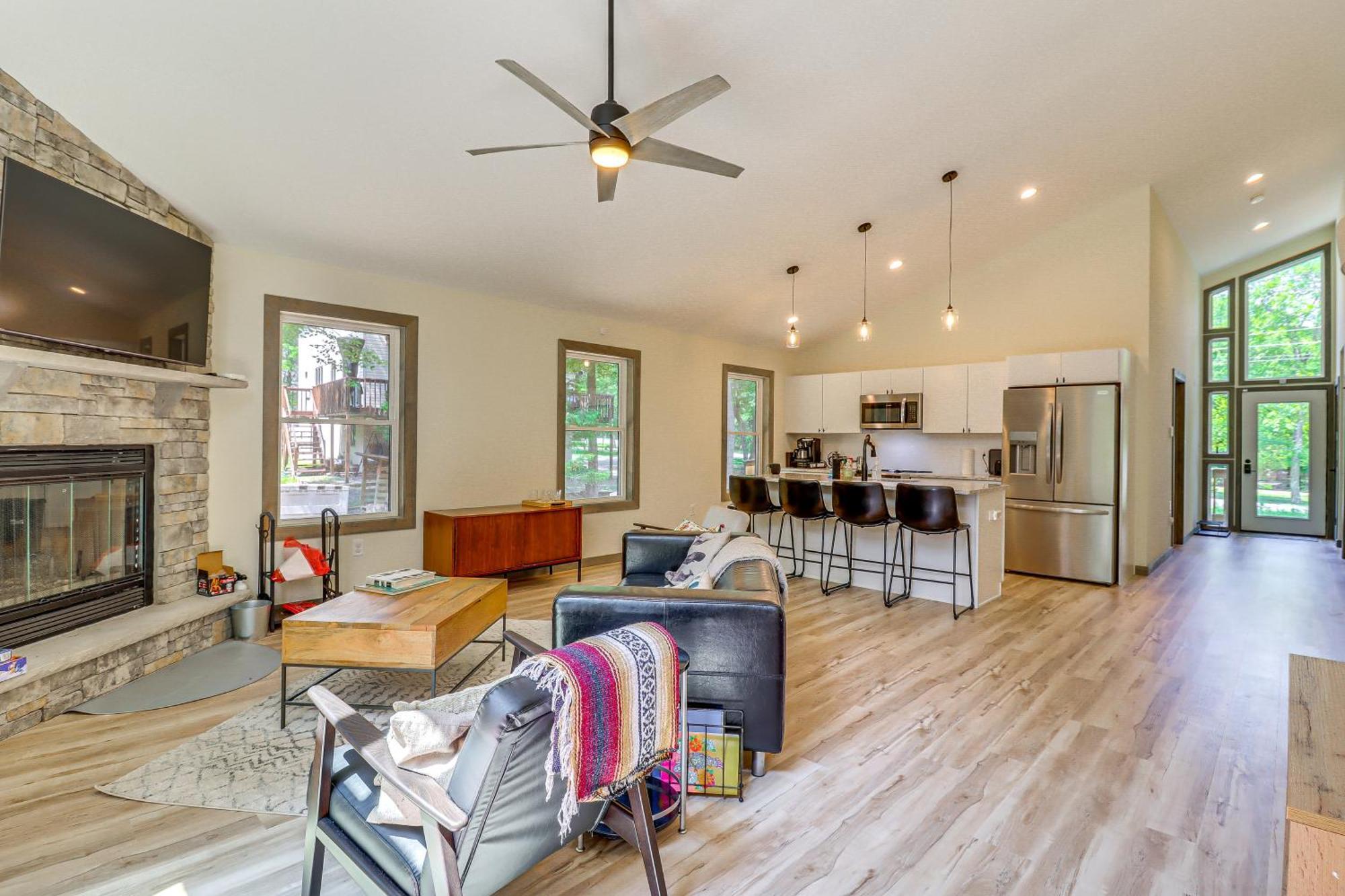 Charming Poconos With Pool And Access! Casa de férias Albrightsville